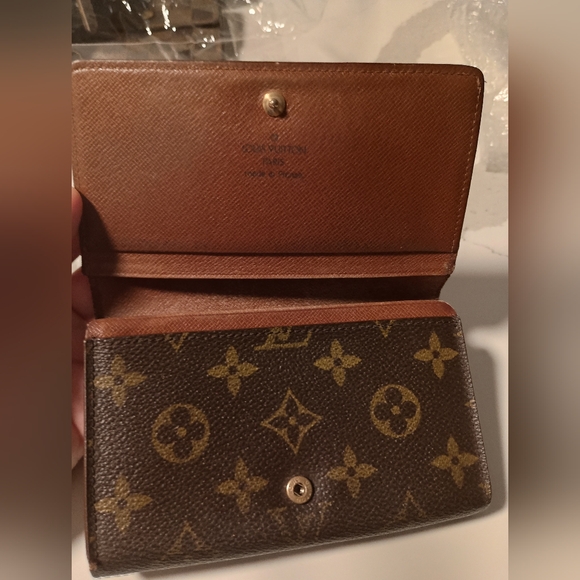Louis Vuitton LV Monogram Porte Monnaie Tresor Wallet - Picture 5 of 11